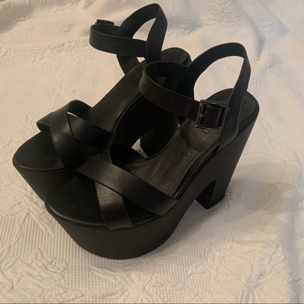Topshop Black Platform Strappy Sandals